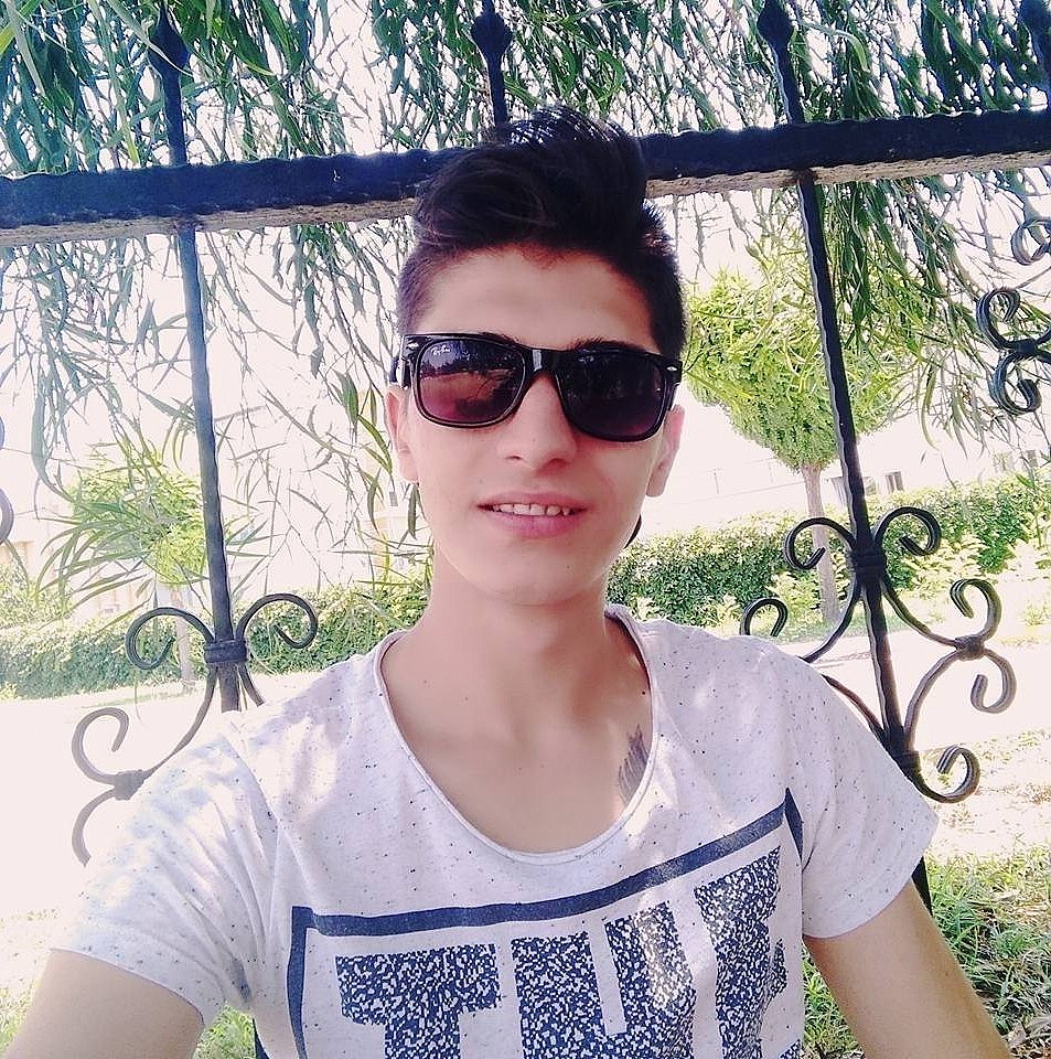 18 yaşındaki genç evde ölü bulundu!