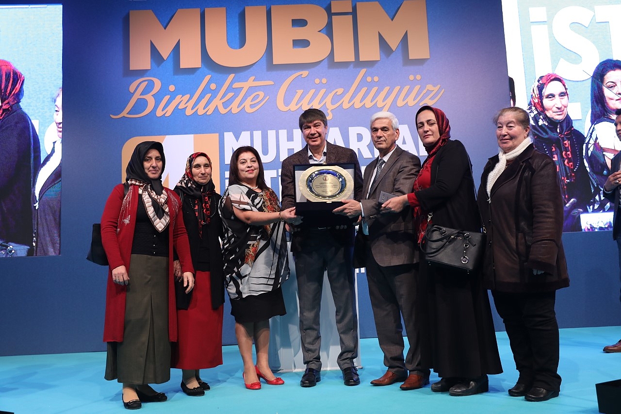 Başkan Türel, "Çalışma hastalığına yakalandık"