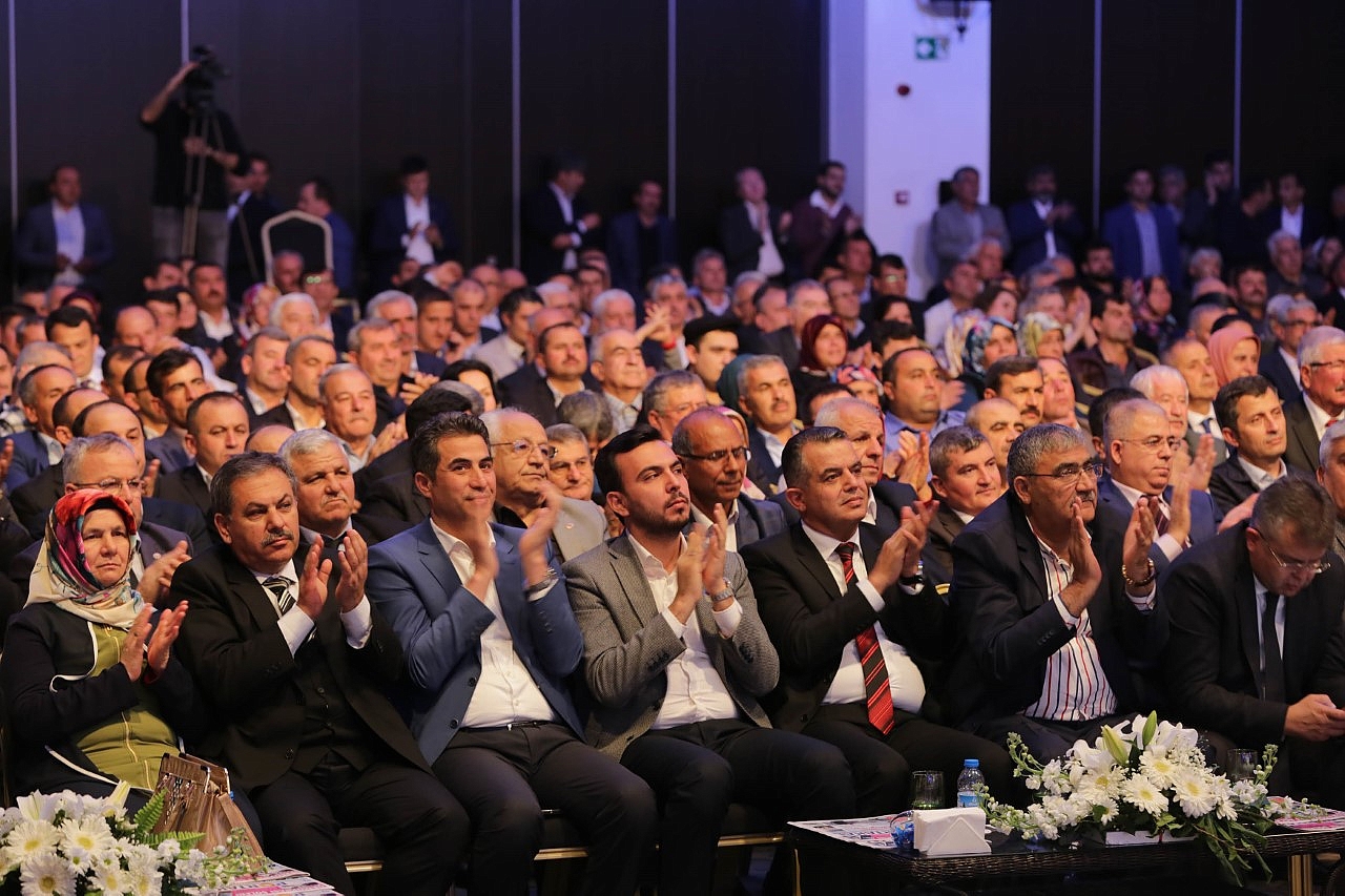 Başkan Türel, "Çalışma hastalığına yakalandık"