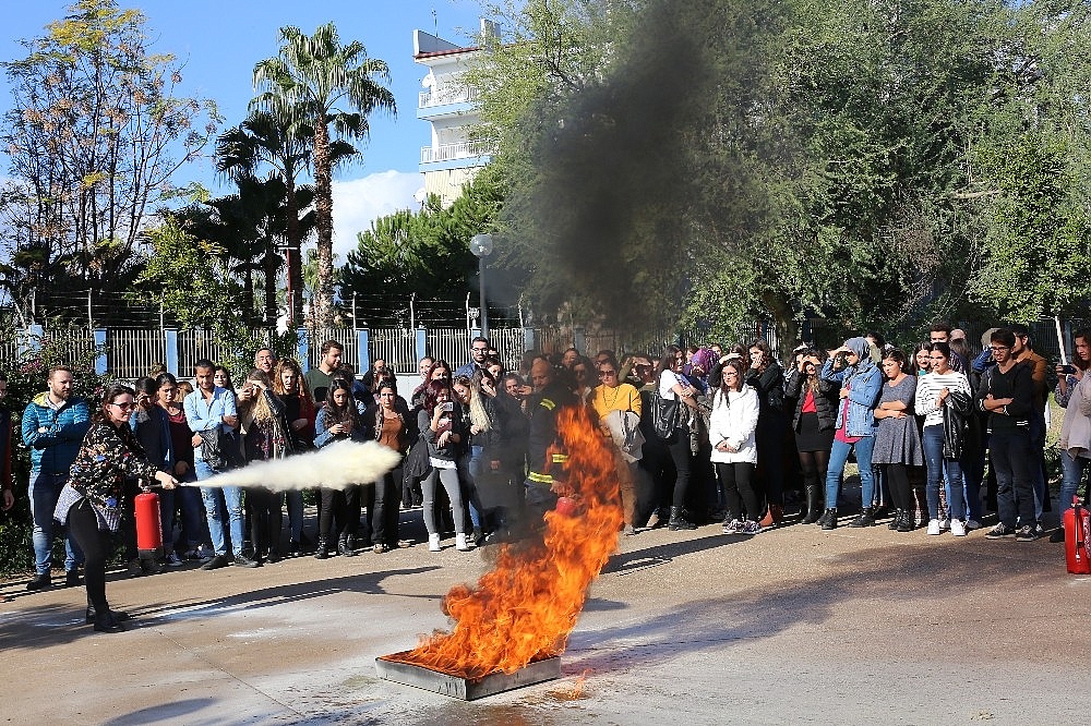 Akdeniz Üniversitesi'nde yangın tatbikatı