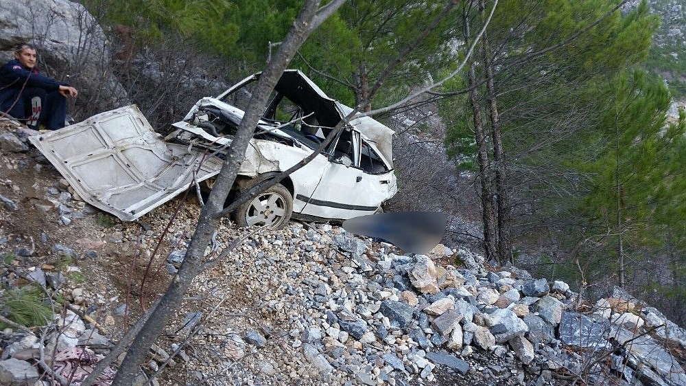 Alanya'da trafik kazası: 2 ölü