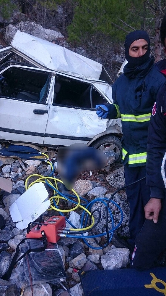 Alanya'da trafik kazası: 2 ölü