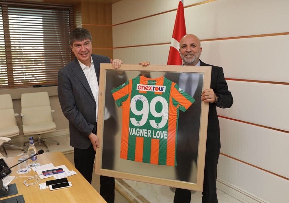 Alanyaspor'un yeni tesis projesi hazırlanıyor