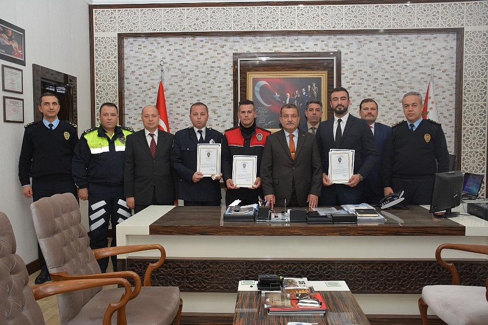 Antalya'da ayın polisleri ödüllendirildi