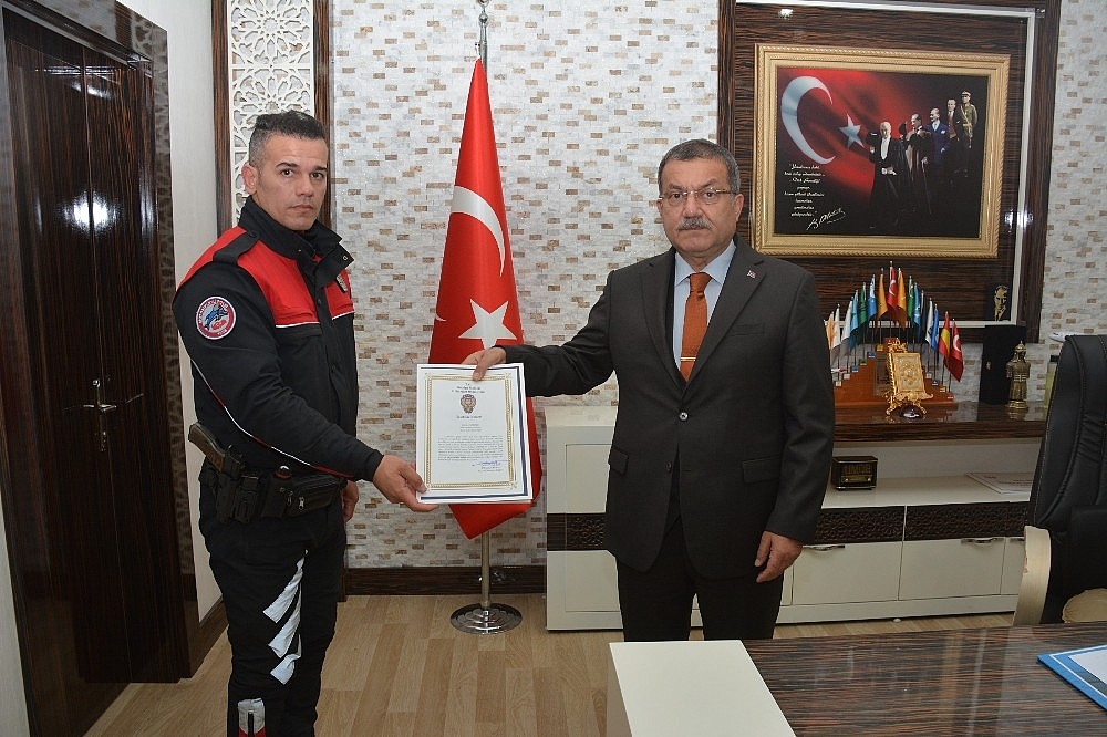 Antalya'da ayın polisleri ödüllendirildi