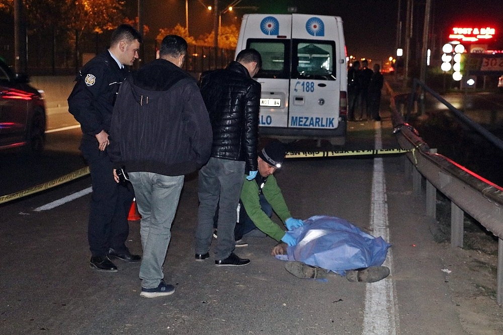 Antalya'da trafik kazası: 1 ölü, 3 yaralı!