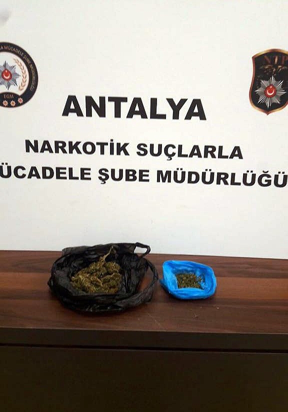 Antalya'da uyuşturucu operasyonu: 5 gözaltı