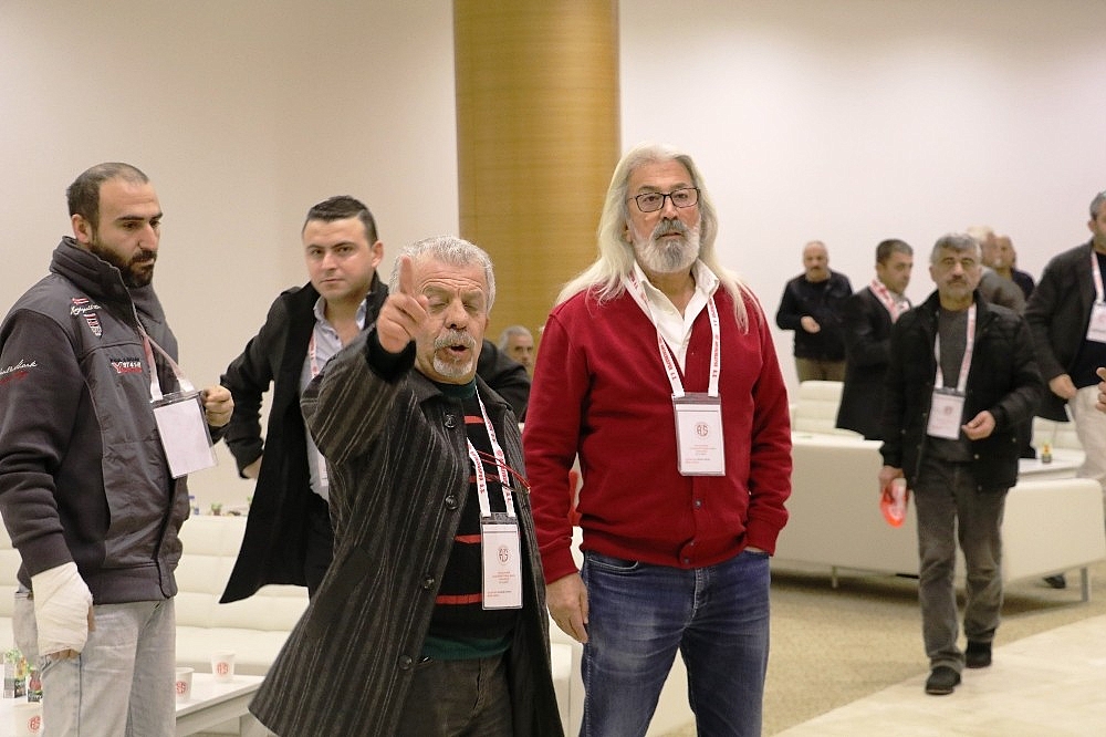 Antalyaspor Olağanüstü Genel Kurulu'nda flaş gelişme