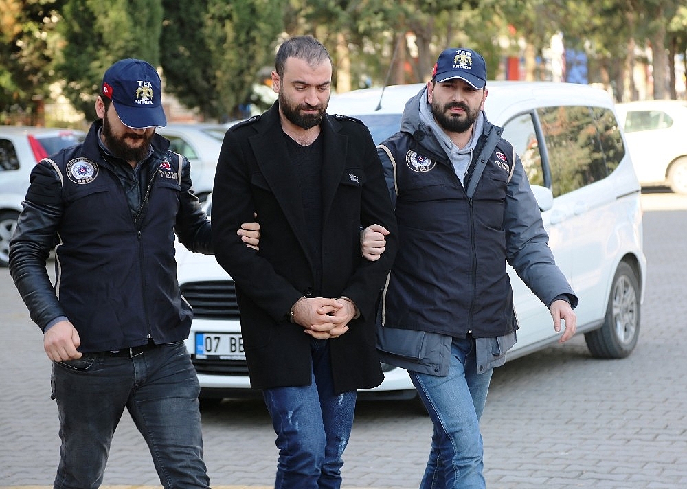 Askeri mahrem yapı çözüldü, operasyonlar ardı ardına geldi! (Videolu)