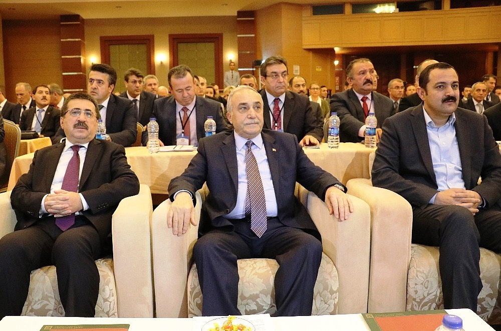 Bakan, basına kapalı toplantıyı açıp açıkladı (Videolu)
