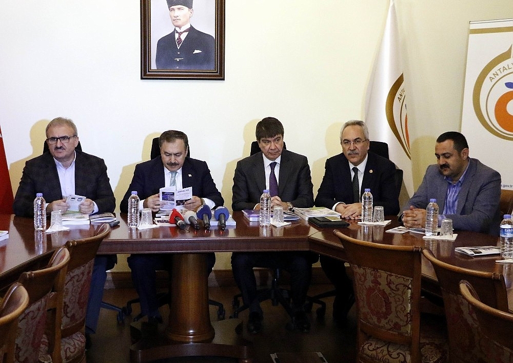 Bakan Eroğlu: "Antalya 2060 yılına kadar su sıkıntısı yaşamayacak"
