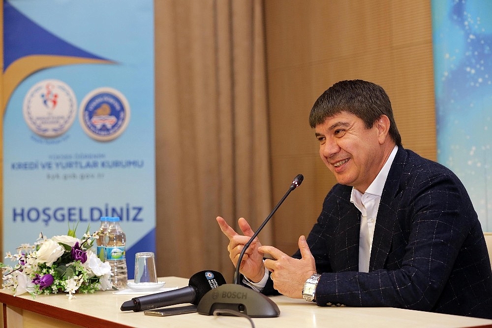 Başkan Türel, üniversite öğrencileriyle buluştu