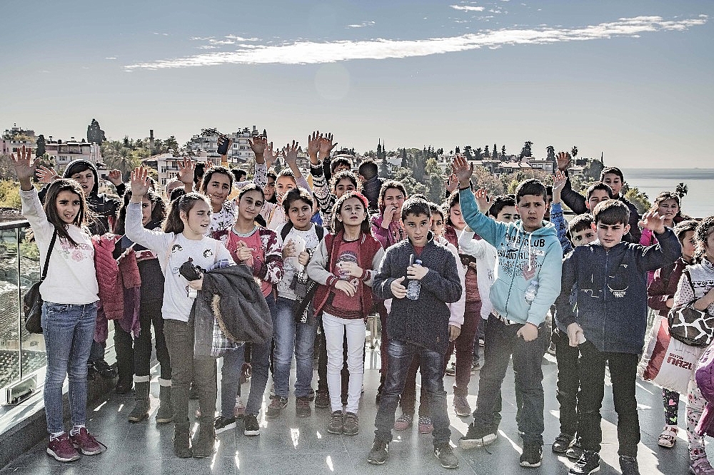 Büyükşehir'den öğrencilere Kaleiçi turu