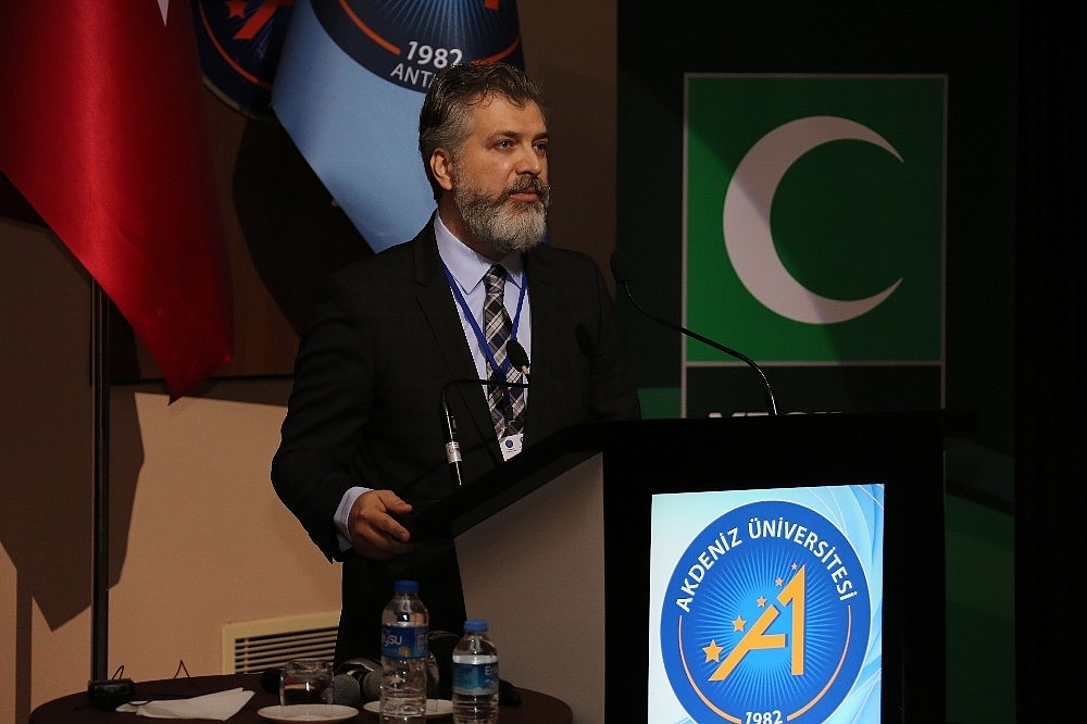 "Erkeklerde teknoloji bağımlılığı kadınlara göre 3 kat fazla"