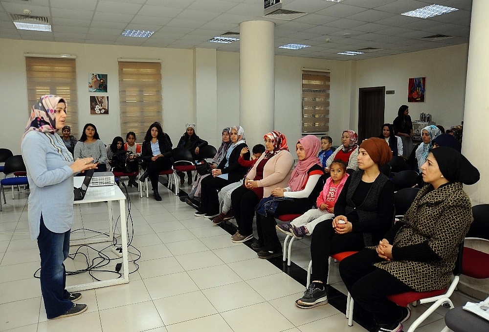 Kepez'de aile içi şiddet anlatıldı