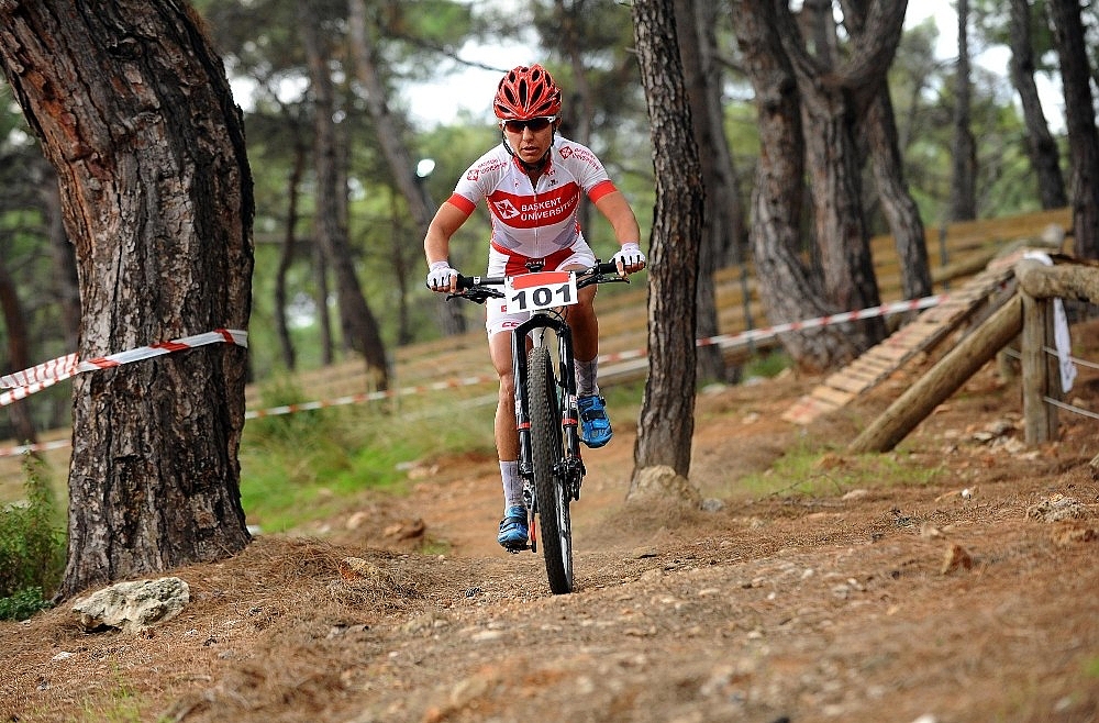Kepez'de pedallar yarıştı