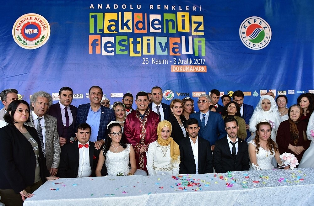 Tütüncü, 111 çiftin nikahını kıydı