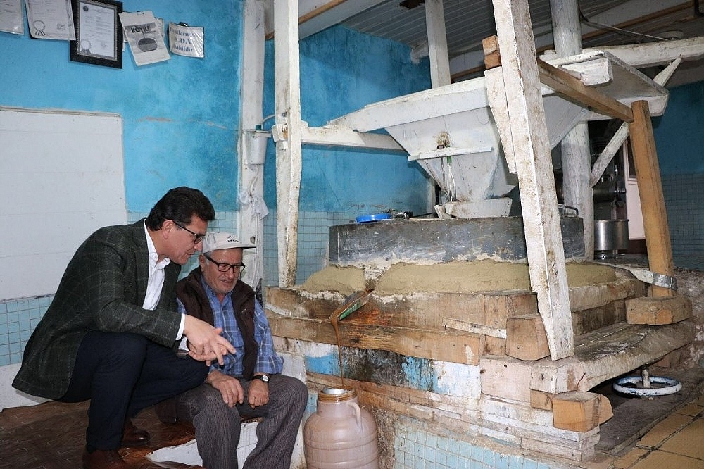 AK Parti Antalya Milletvekili Uslu, Kaş'ta