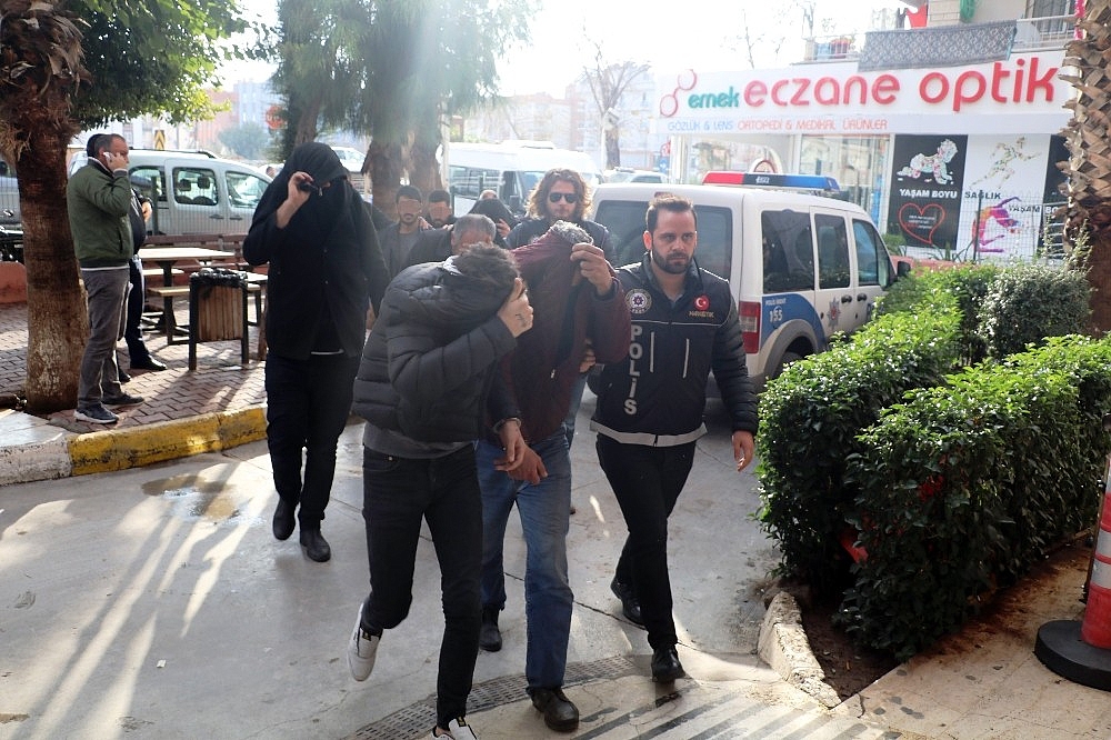 Antalya'da uyuşturucu operasyonu: 12 gözaltı!