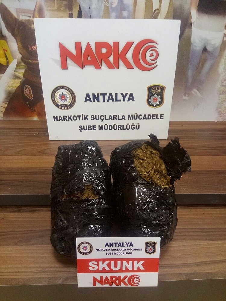 Antalya'da uyuşturucu operasyonu: 4 gözaltı!