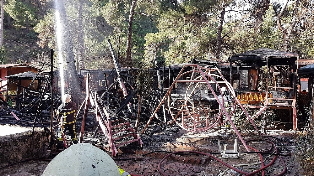 Antalya'nın sosyete pazarı küle döndü!