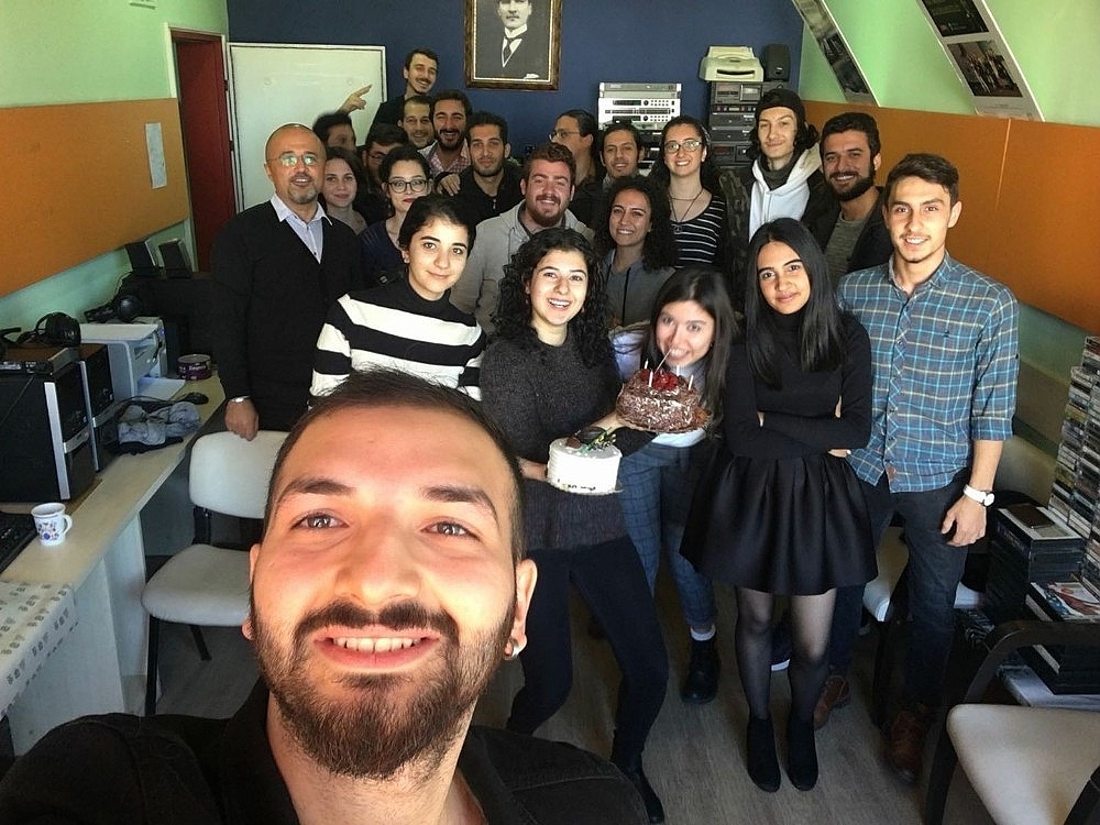 AÜ Öğrencisine Ödül