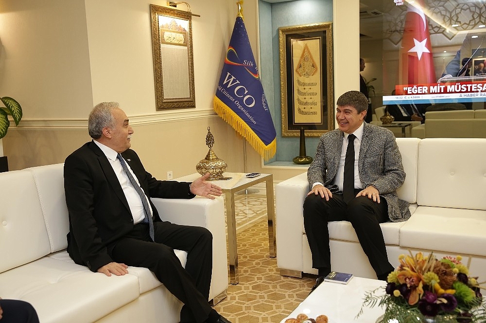 Bakan Fakıbaba, Büyükşehir'de