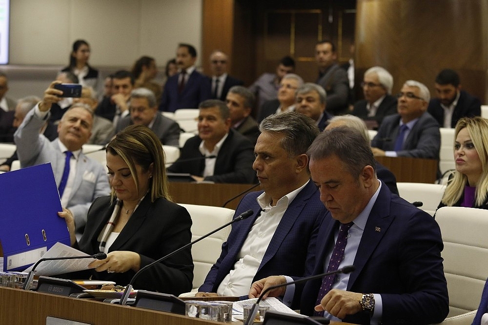 Başkan Türel'den Böcek'e sahil teşekkürü