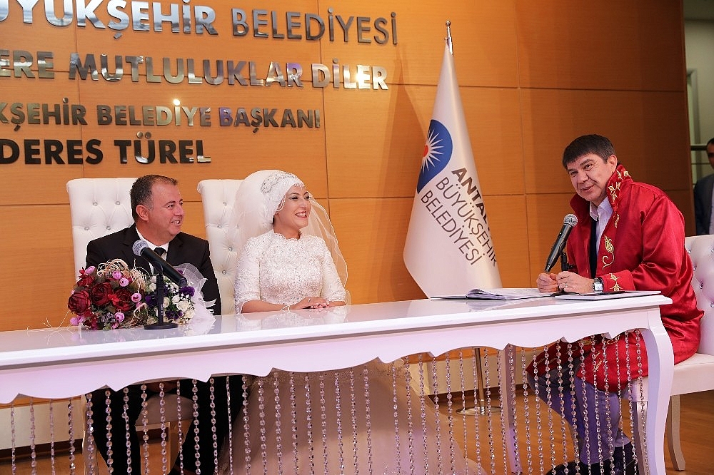 Büyükşehir 2017'de 1600 çiftin nikâhını kıydı