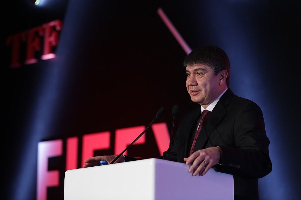 Büyükşehir'e Yılın Futbol Kulübüne Destek ödülü