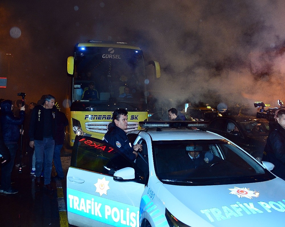 Fenerbahçe, Antalya'ya geldi