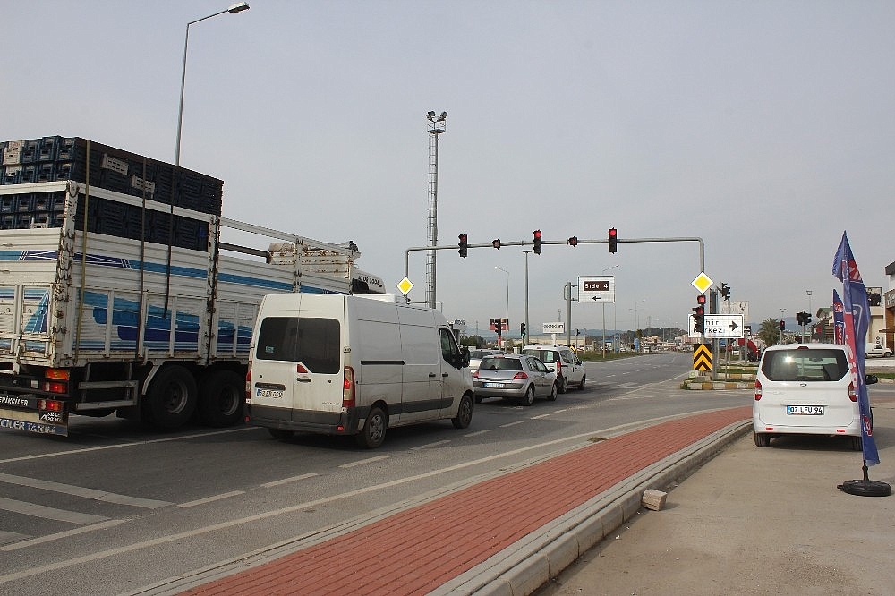 Manavgat D400 Karayolunda Kırmızı Işık Denetimi