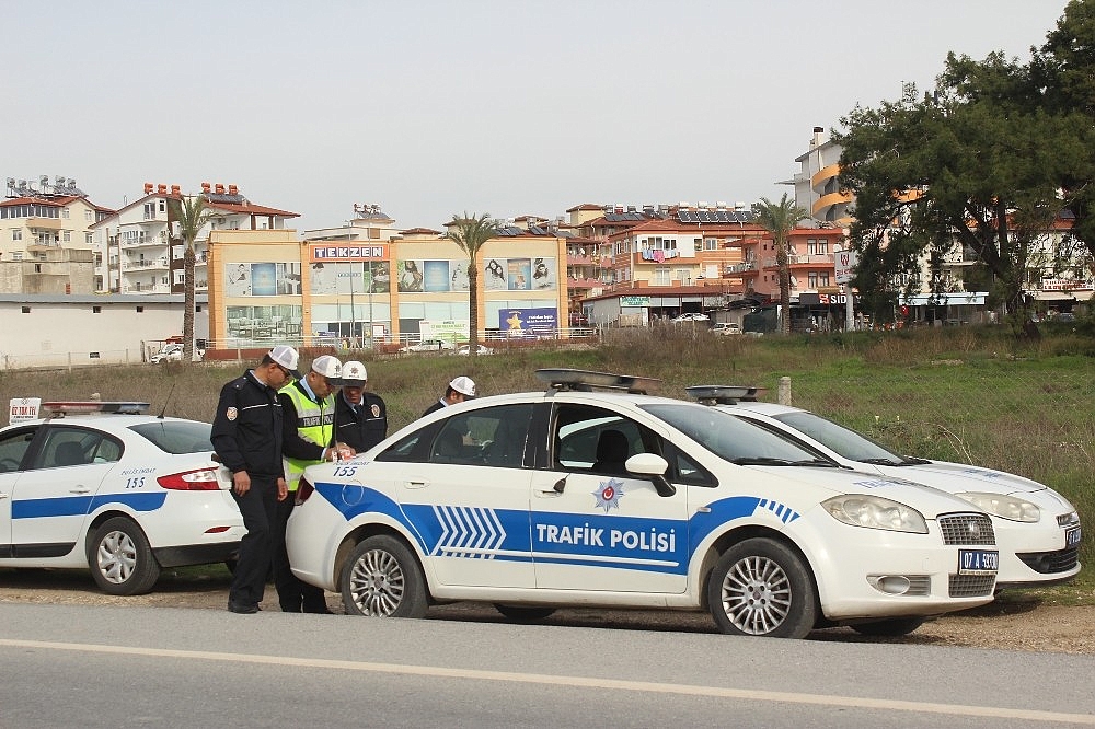 Manavgat D400 Karayolunda Kırmızı Işık Denetimi