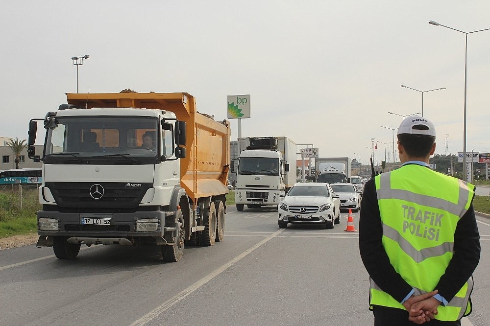 Manavgat D400 Karayolunda Kırmızı Işık Denetimi