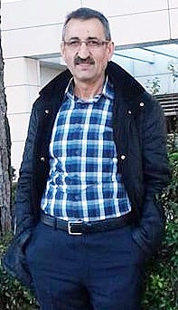 Otomobil, portakal yüklü traktör römorkuna çarptı: 1 ölü, 3 yaralı!