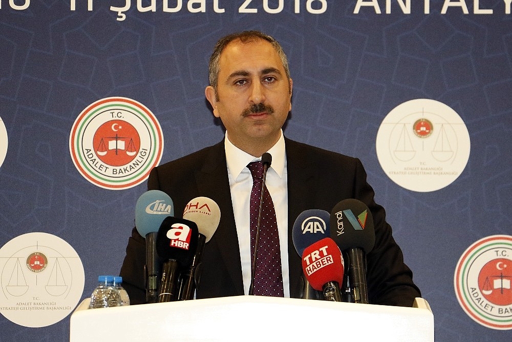 Adalet Bakanı Gül: "FETÖ'den tutuklu sayısı 38 bin 470, PKK'dan 10 bin 79, DEAŞ'tan bin 354 kişidir"