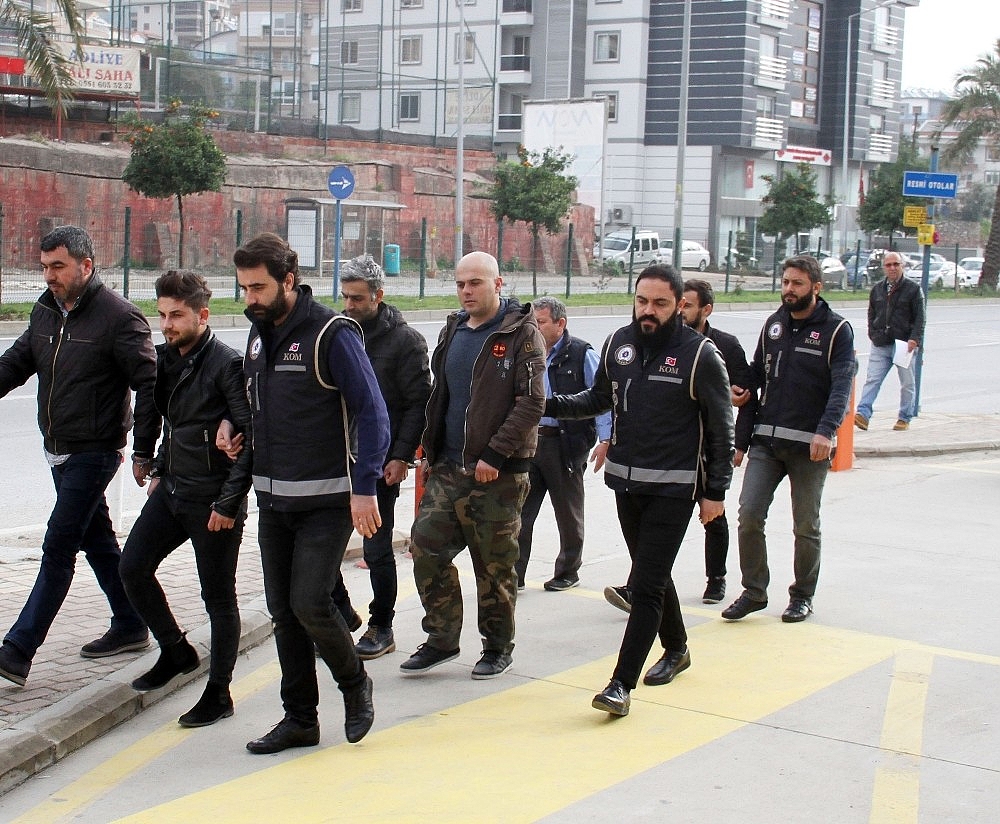 Alanya'da tefeci operasyonu: 6 gözaltı! (Videolu)