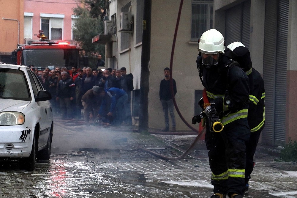Antalya'da koruma altındaki tarihi ahşap bina kül oldu!