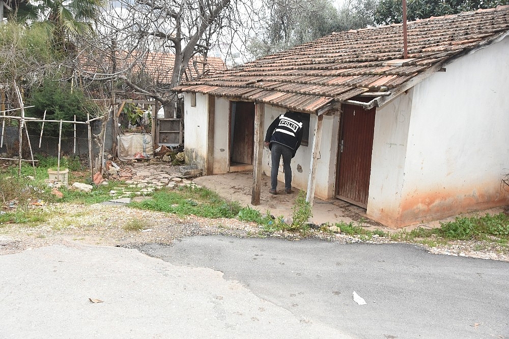 Antalya'da okul çevreleri denetlendi