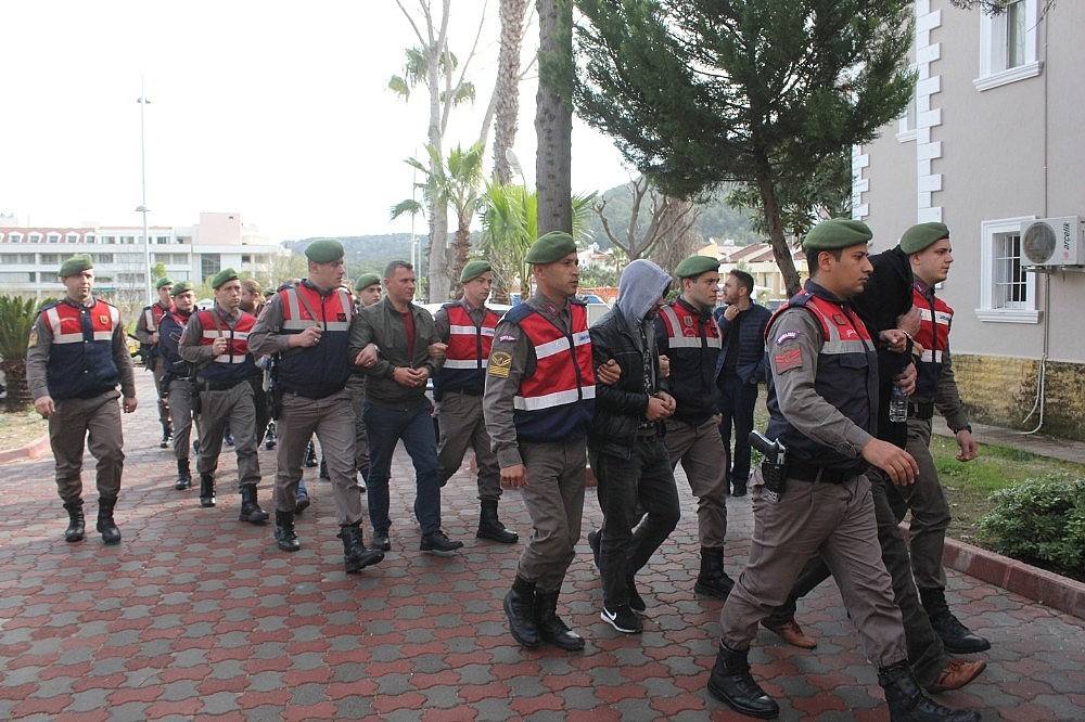 Antalya'da uyuşturucu operasyonu: 9 tutuklama! (Videolu)