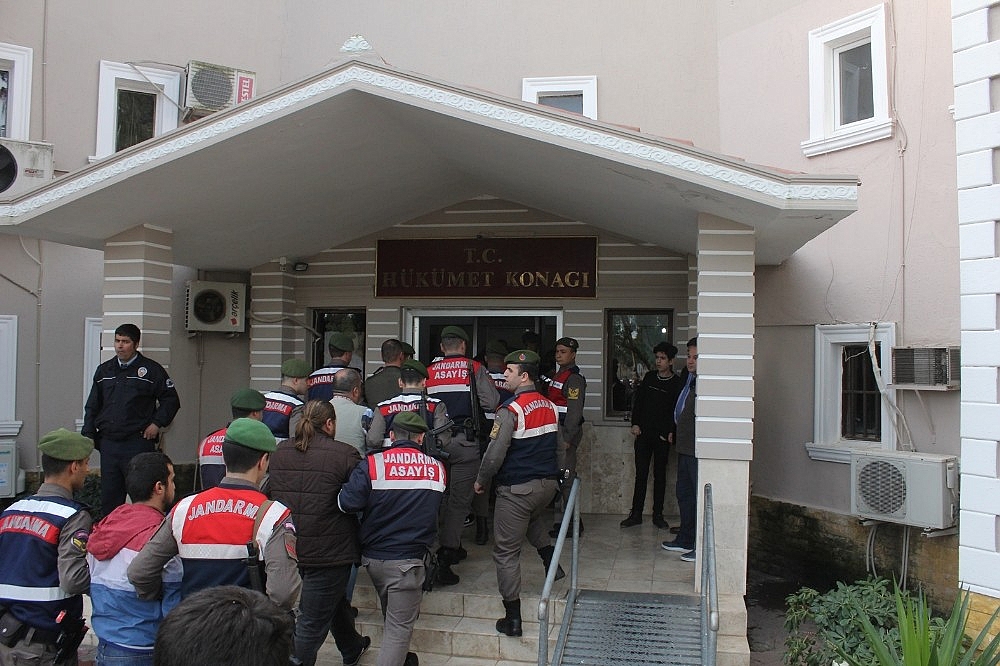 Antalya'da uyuşturucu operasyonu: 9 tutuklama! (Videolu)