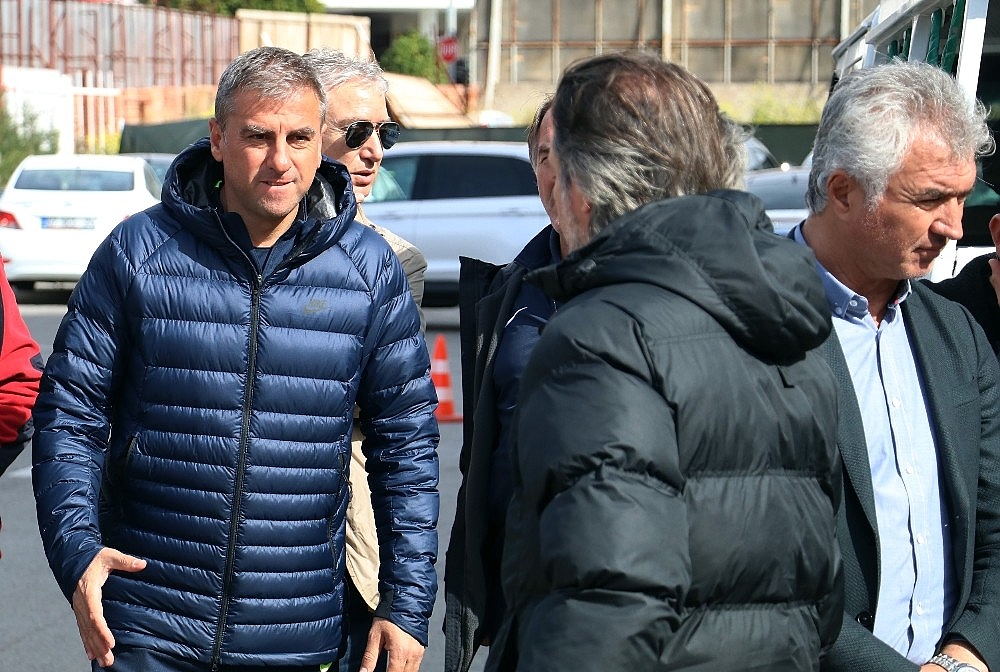 Antalyaspor'dan hayatını kaybeden eski futbolcusuna tören