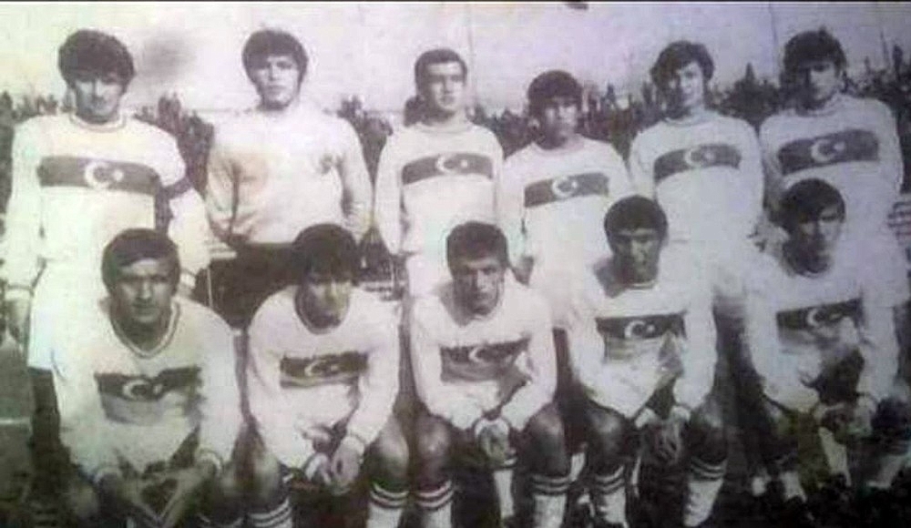 Antalyaspor'dan hayatını kaybeden eski futbolcusuna tören