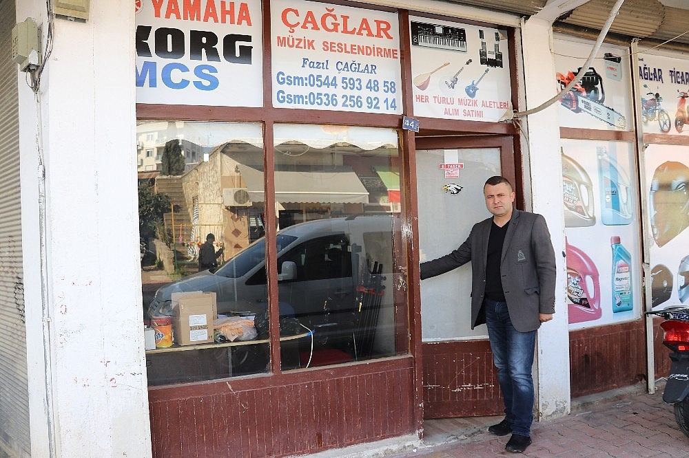 Kamera açısını bozayım derken düzelten şaşkın hırsızlar kamerada (Videolu)
