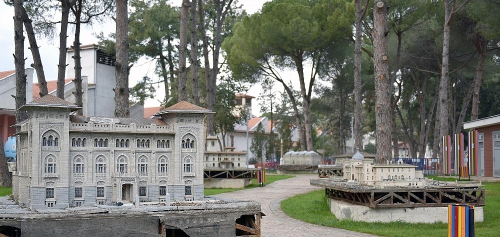 'Minyatür Türkiye Parkı' Dokuma'da