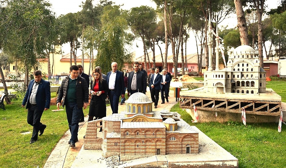 'Minyatür Türkiye Parkı' Dokuma'da