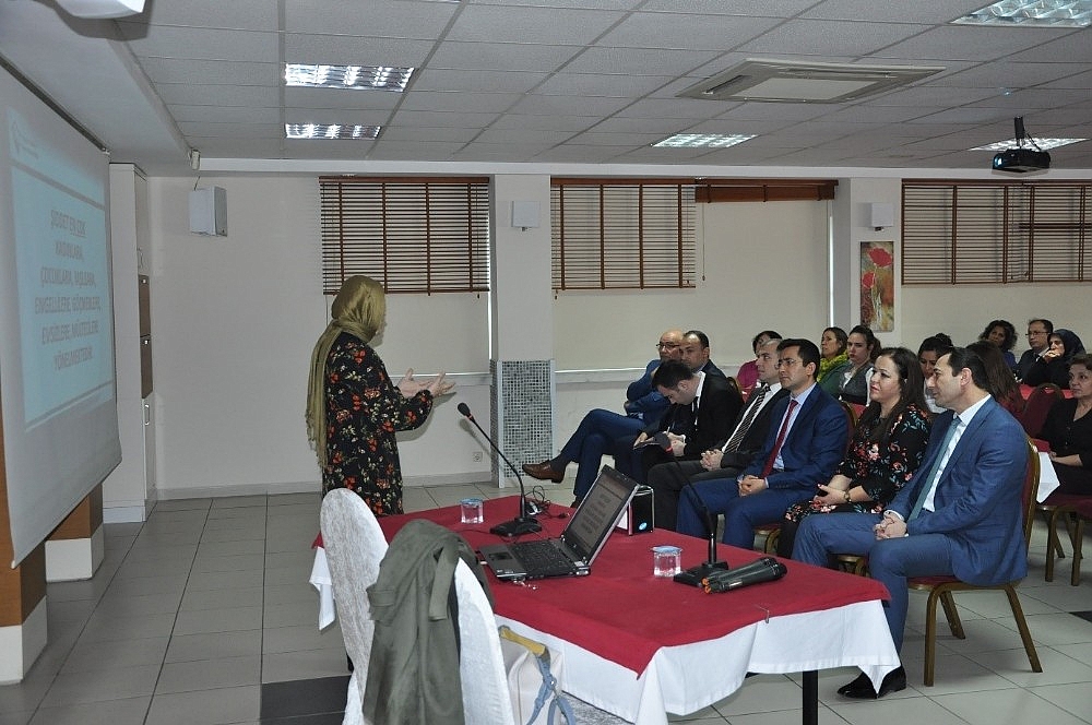SGK'da, kadına yönelik şiddetle mücadele semineri