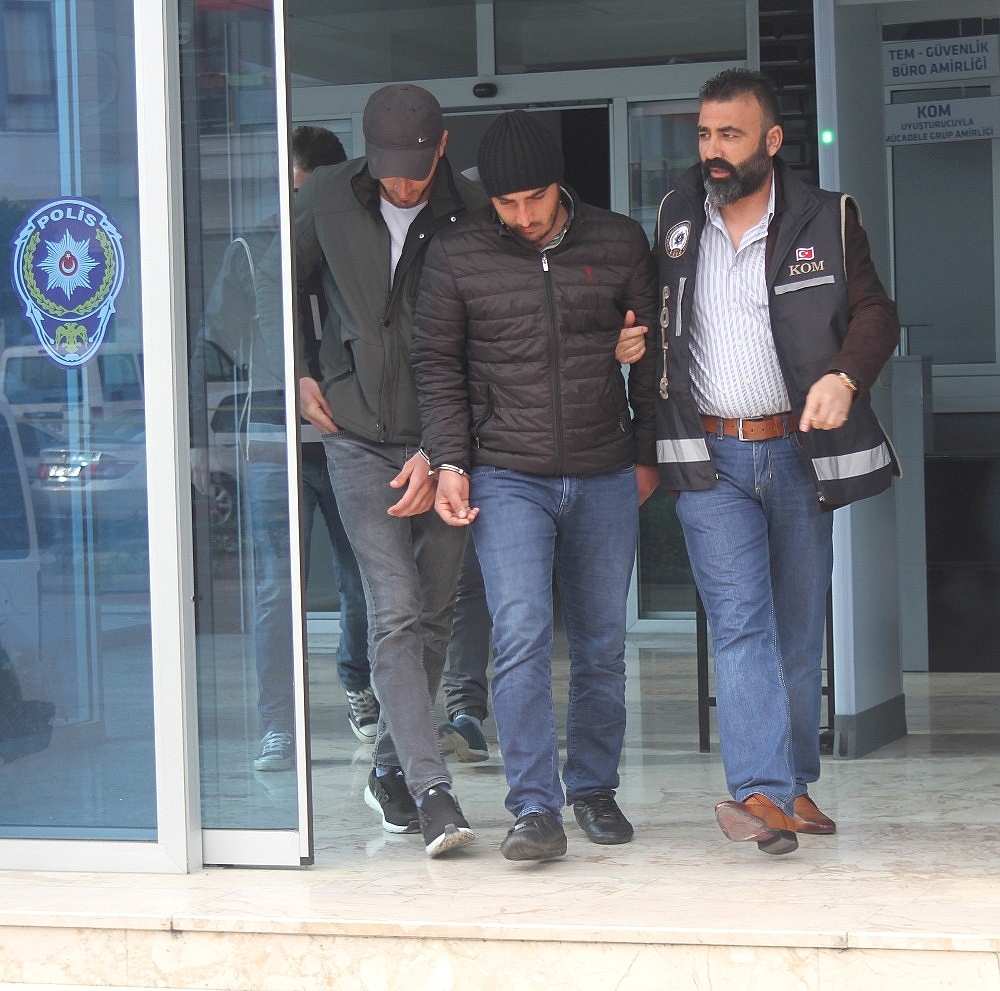 Alanya'da tefeci operasyonuna 2 tutuklama!