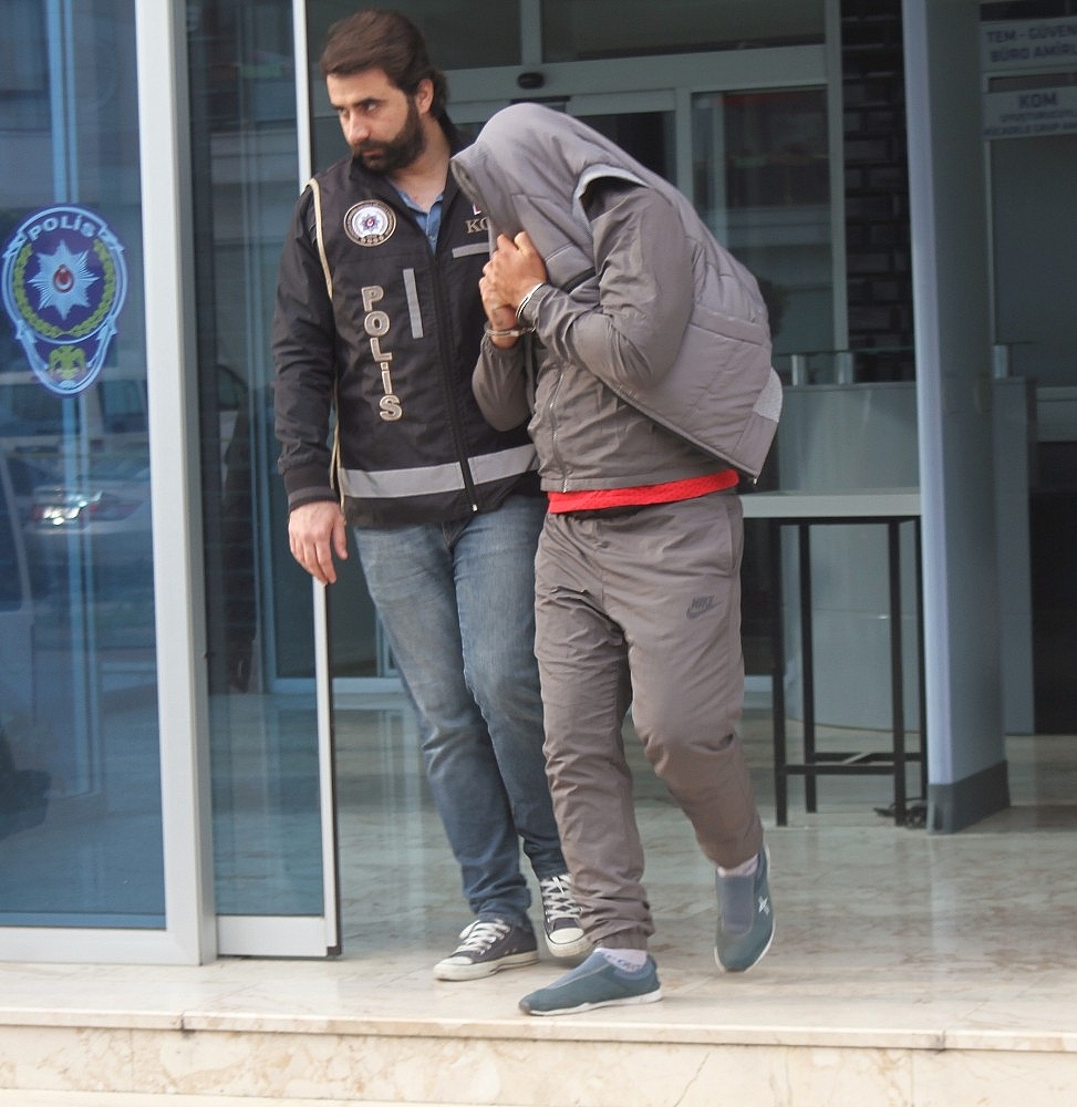Alanya'da tefeci operasyonuna 2 tutuklama!