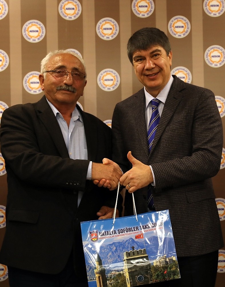 Başkan Türel, şoförlerin "Ahde Vefa" gecesine katıldı